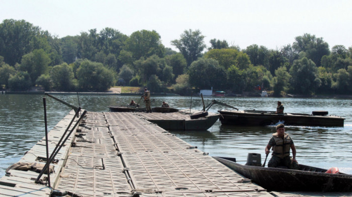 Postavljen pontonski most do Lida: Vojska Srbije spojila Zemun i Veliko ratno ostrvo