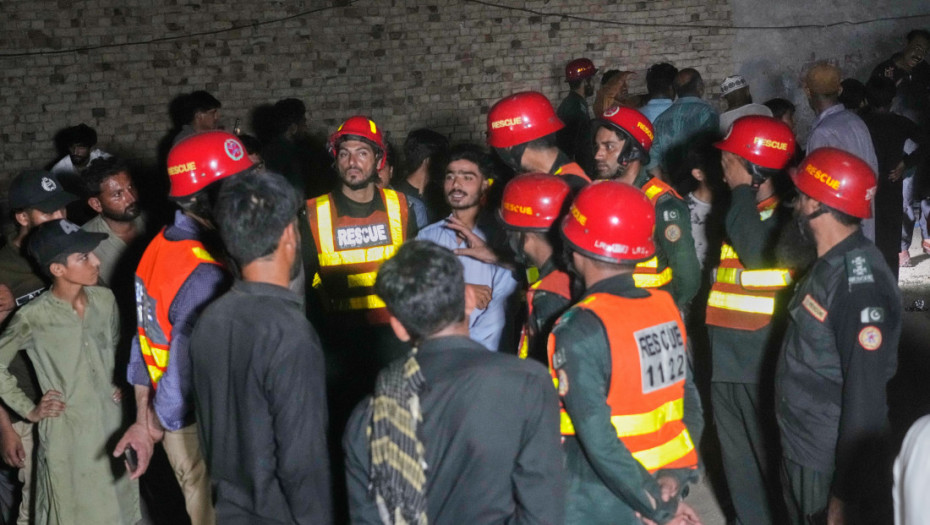 Velika tragedija u Pakistanu: U urušavanju krova obrazovnog centra u Lahoreu život izgubilo najmanje 14 dece