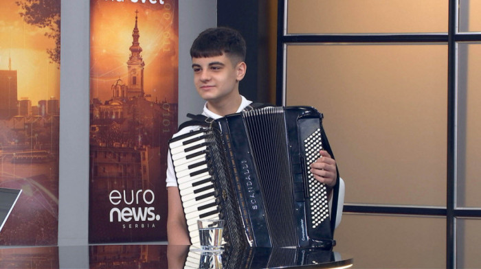 Vuk Đokić (13) o nastupu sa robotima: Harmonika spojila tradiciju i tehnologiju