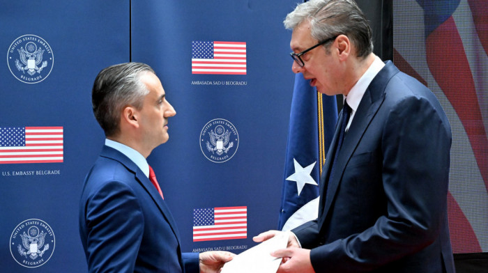 Vučić u ambasadi SAD povodom Dana nezavisnosti: Uputio čestitke Trampu i američkom narodu