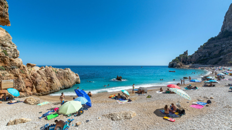 Oprez na letovanju: Jedna navika na španskim plažama može vaš koštati do 750 evra