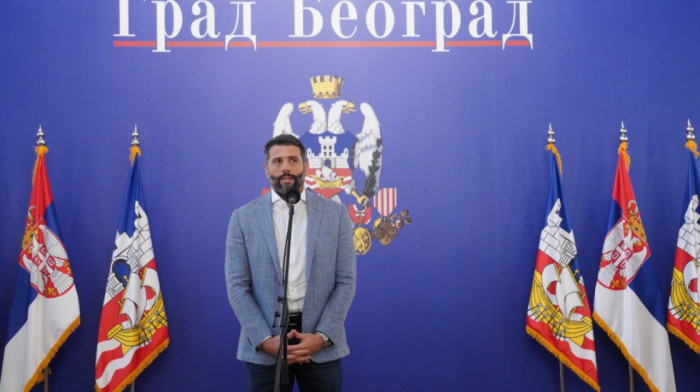 Kreni-promeni: Šapić fizički napao našu odbornicu na Novom Beogradu i polomio joj nos
