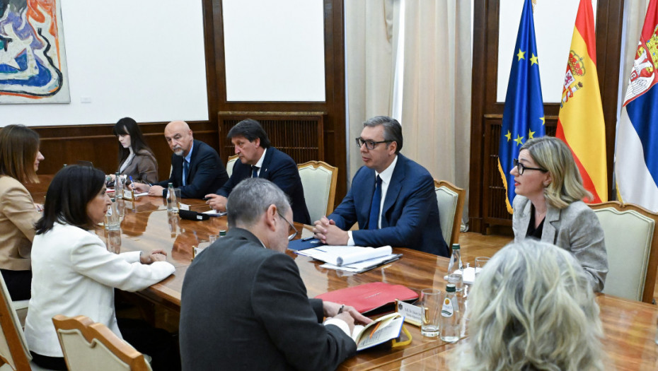 Vučić se sastao sa ministarkom odbrane Španije Margaritom Robles Fernandes