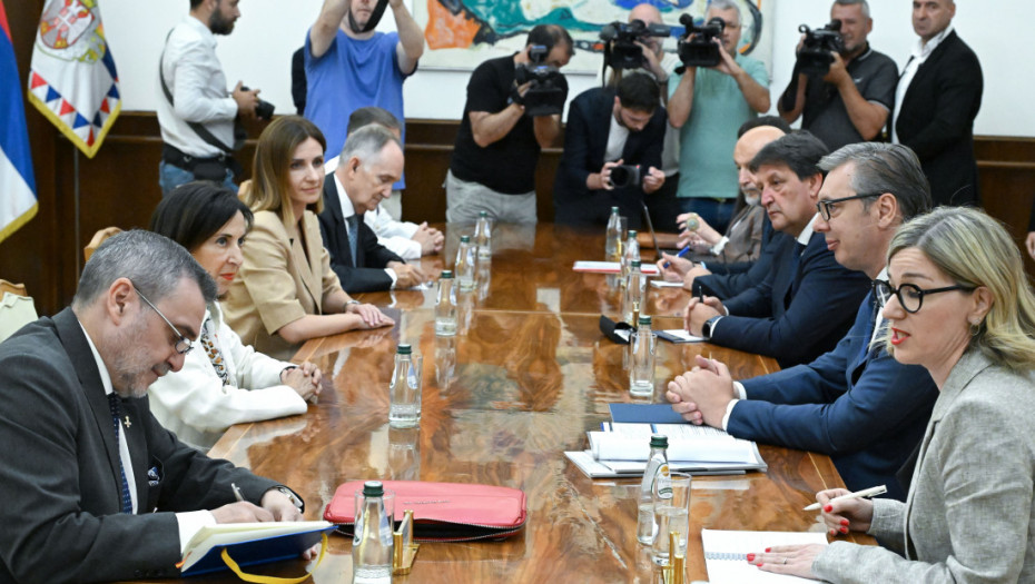 Vučić sa Fernandes o jačanju saradnje Srbije i Španije u oblasti odbrane i bezbednosti