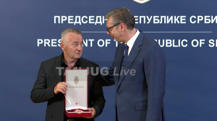 Vučić uručio odlikovanje ocu posthumno odlikovanog starijeg vodnika Jovanovića: Srbija te, Milovane, neće zaboraviti