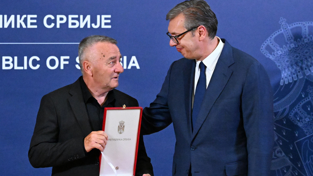 Vučić uručio odlikovanje ocu posthumno odlikovanog starijeg vodnika Jovanovića: Srbija te, Milovane, neće zaboraviti