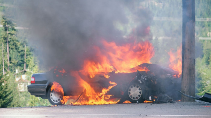 Na automobil Slaviše Slavkovića u Rabovcu bačen Molotovljev koktel