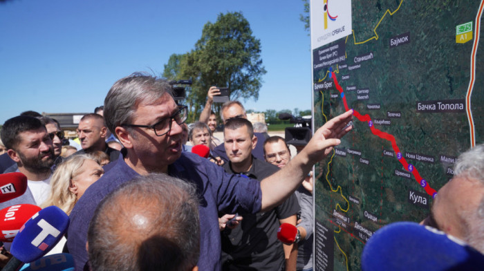 Vučić obilazi radove kod Bezdana: Brza saobraćajnica "Osmeh Vojvodine" Bački Breg-Kljaićevo do Vidovdana 2028. godine