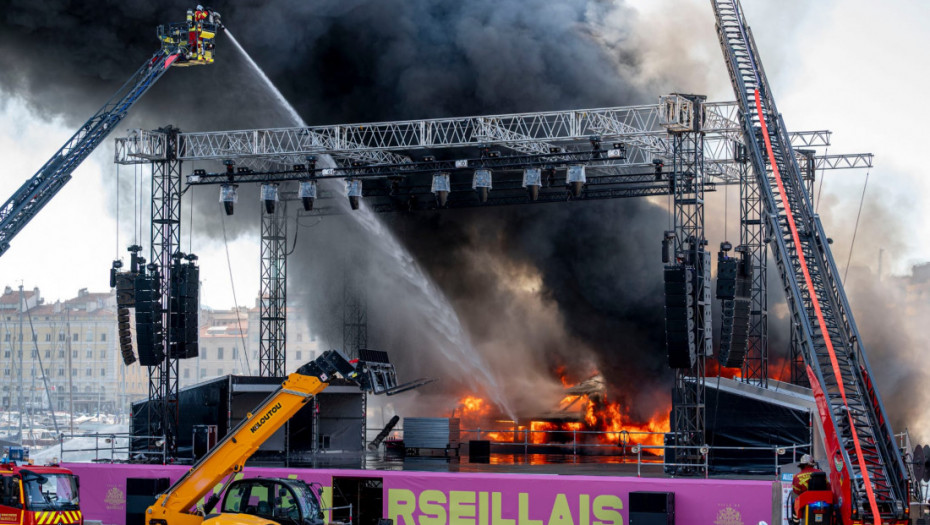 Drama u Marseju: Zapalila se dva broda u Staroj luci, povređeno 15 osoba