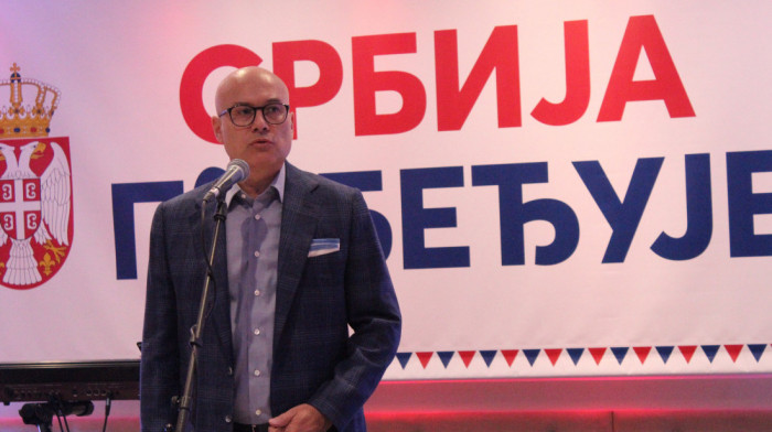 Vučević: Nećemo dati Novi Sad blokaderima