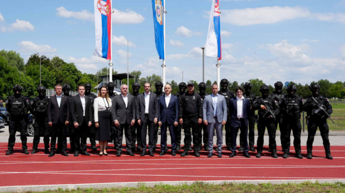 Brkić sa Urkizom na prikazu vežbe UKP u Nastavnom centru ''Makiš'' (VIDEO)
