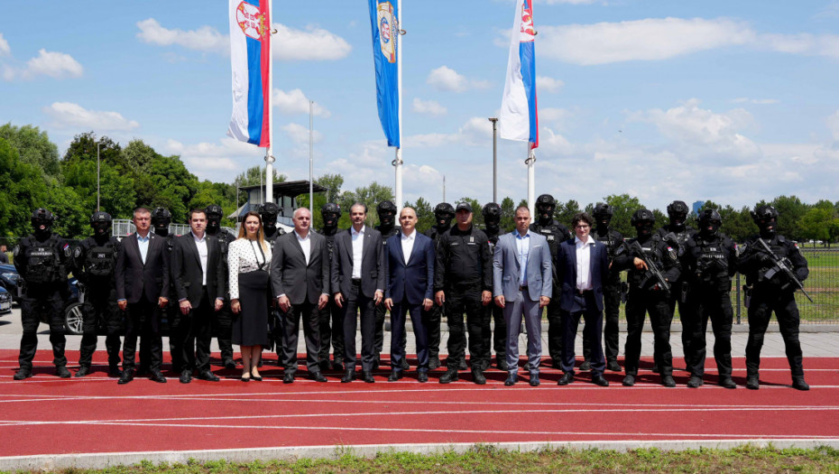 Brkić sa Urkizom na prikazu vežbe UKP u Nastavnom centru ''Makiš'' (VIDEO)