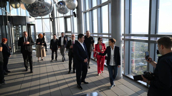 Brnabić pokazala evropskim gostima panoramu Beograda sa 41. sprata