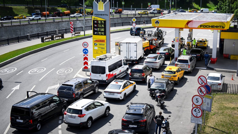 Gorivo postaje nova briga Rusa: Da li posledice rata konačno stižu do građana?