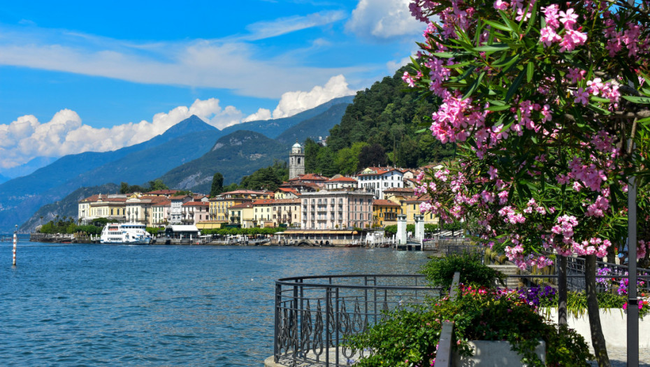 Kazna i do 200 evra za golišave turiste: Populano italijansko odmaralište zabranilo šetnju bez majice i u bikiniju