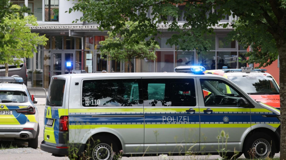 Napad u školi u Bavarskoj: Dve devojčice teško povređene, uhapšen 16-godišnjak