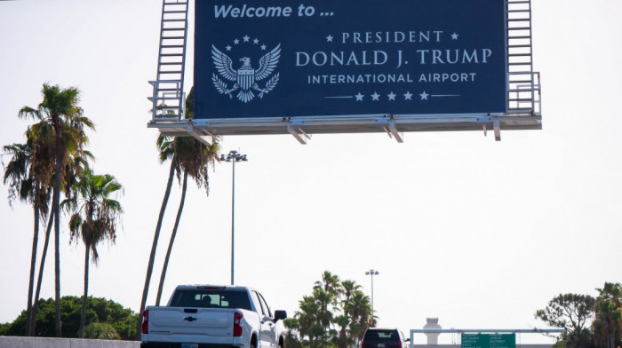 Aerodrom Palm Bič zvanično preimenovan u čast Donalda Trampa, uskoro dobija i oznaku DJT