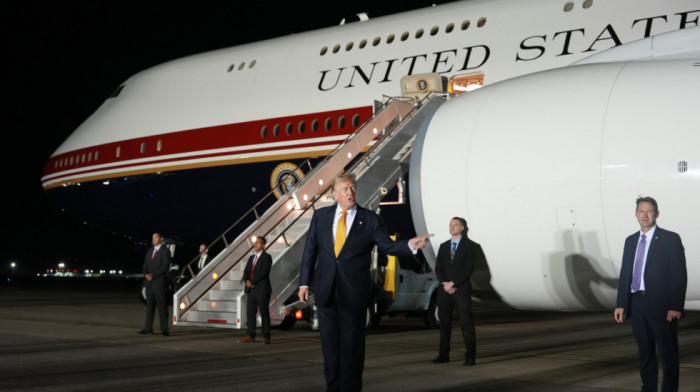 NYT: Tramp napustio Tursku starim avionom Air Force One iz bezbednosnih razloga