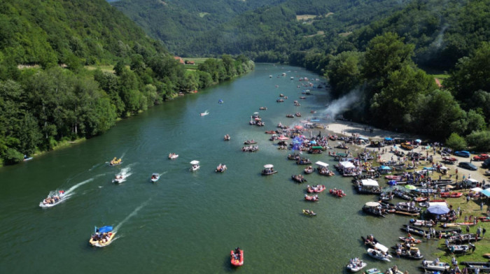 Drinska regata potvrdila status turističkog brenda: Završen centralni spust, učestvovalo više hiljada ljudi