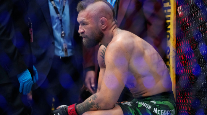 Baš loše vesti iz MMA sveta: Konor Mekgregor pokidao prednji ukršteni ligament