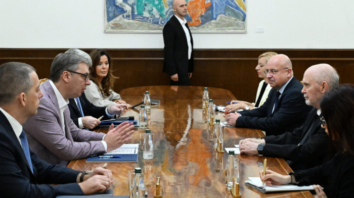 Vučić se sastao sa generalnim sekretarom OEBS-a Feridunom Sinirliogluom