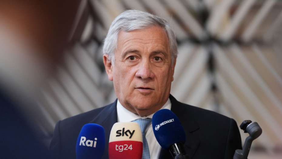 Migrantska kriza kao jabuka razdora: Tajani traži suspenziju Šengena sa Španijom zbog krize u Seuti