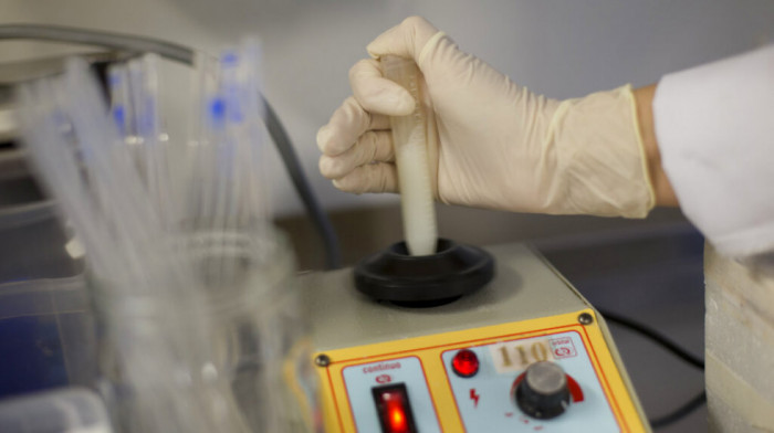 Institut za neonatologiju dobio pasterizator za Banku humanog mleka od Japana