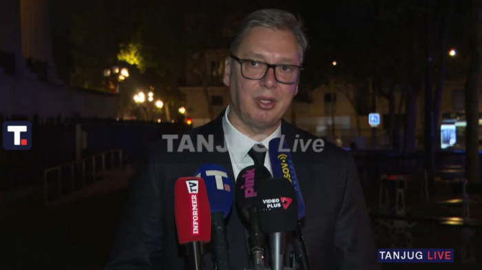 Vučić se obraća iz Pariza: Prvi sam predsednik u istoriji Srbije koji je dobio poziv na Nacionalnu paradu