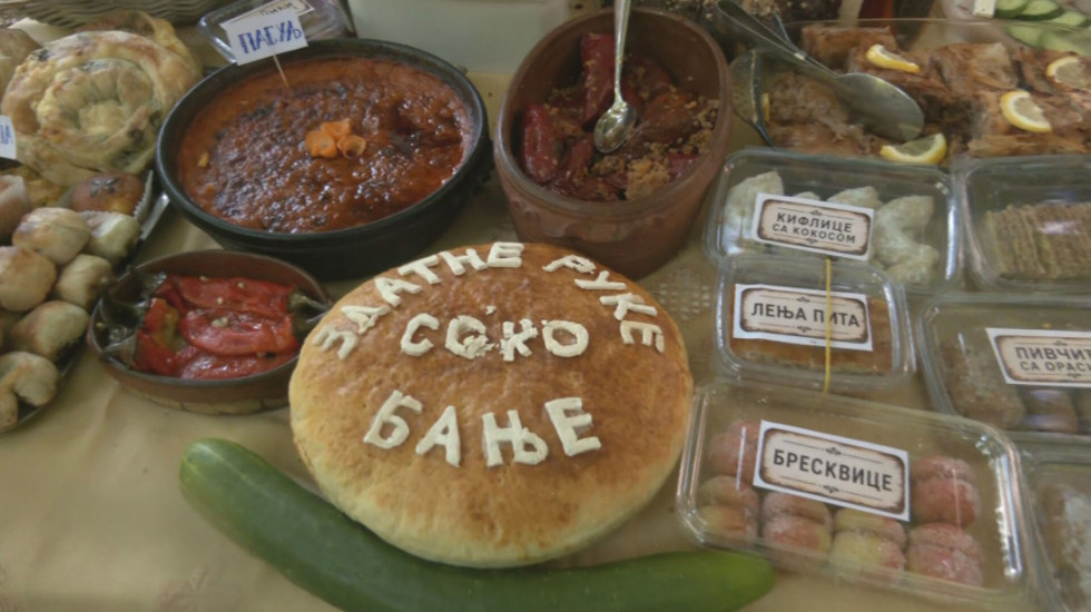 "Zlatne ruke" u Sokobanji čuvaju tradiciju: Nagrade za najbolje domaćice Srbije (VIDEO)
