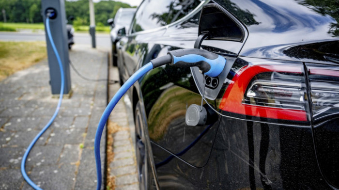 Električni automobili nisu više budućnost: Šta Srbija planira do 2035. godine