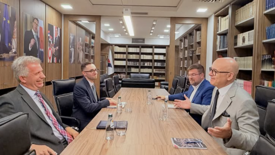 Vučević sa britanskim ambasadorom u Srbiji razgovarao o bilateralnoj saradnji