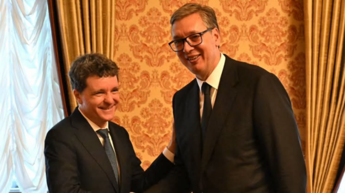 Vučić sa Danom o unapređenju saradnje Srbije i Rumunije
