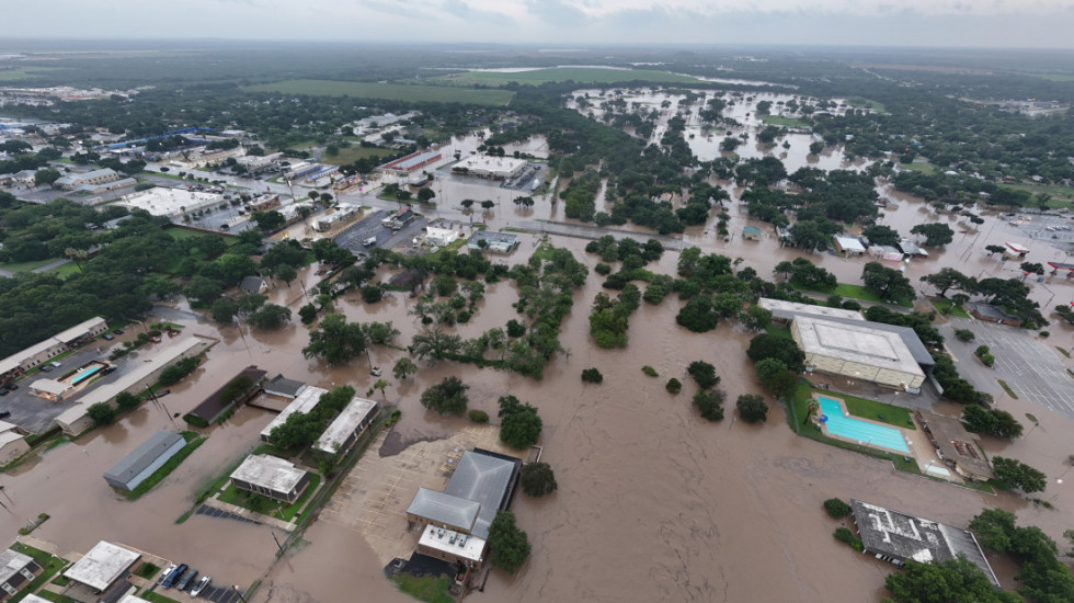 Katastrofalne poplave u Teksasu: Poginule najmanje dve osobe - u toku evakuacije stanovništva