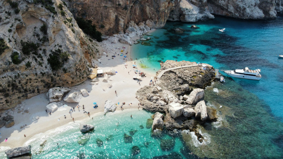 Kraj spontanog letovanja? Evropska država uvela rezervacije, QR kodove i ulaznice za neke od svojih najlepših plaža