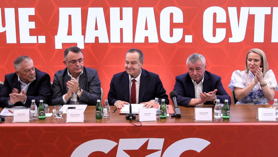 "Mnogo buke ni oko čega": Šta znači odluka SPS-a da na izbore izađe samostalno?