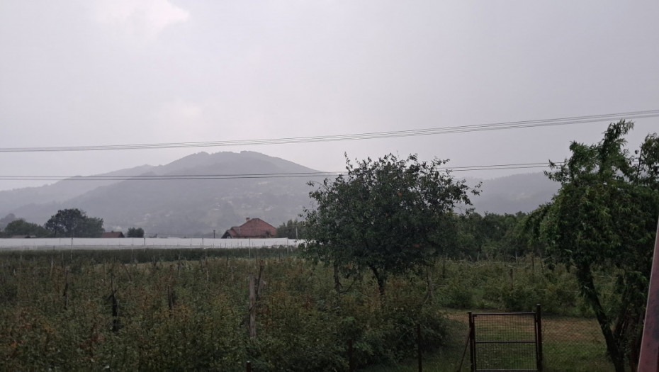 Jako nevreme u zapadnoj Srbiji: Dejstvovala i protivgradna odbrana (FOTO)
