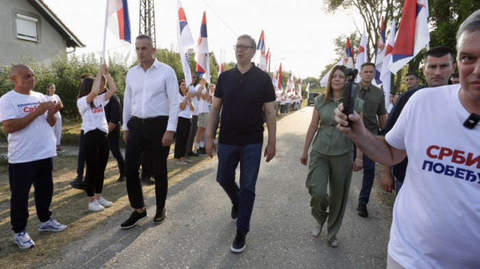 Vučić u Vladimirovcu: Pobednička kampanja biće drugačija, a posebno njen poslednji deo
