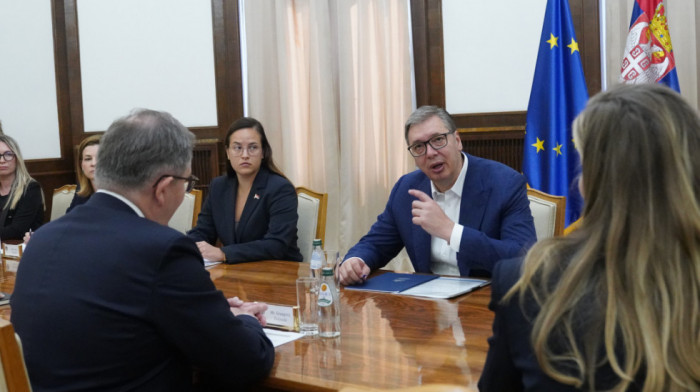 Vučić se sastao sa delegacijom EBRD za Jugoistočnu Evropu