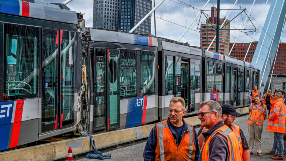 Snažan sudar tramvaja u centru Roterdama: Najmanje 15 povređenih, jedna osoba se bori za život