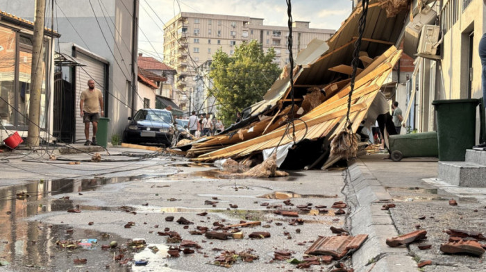 Posledice oluje u Severnoj Makedoniji: Više od 30 povređenih, 300 trafostanica bez struje širom zemlje