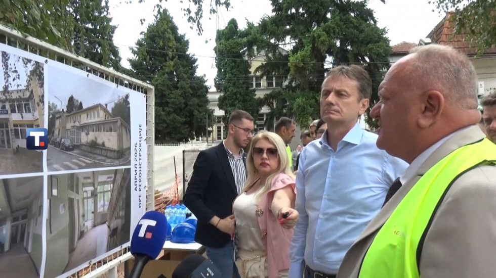 Glišić i Cvetanović obišli radove na objektu Dečjeg dispanzera u Leskovcu
