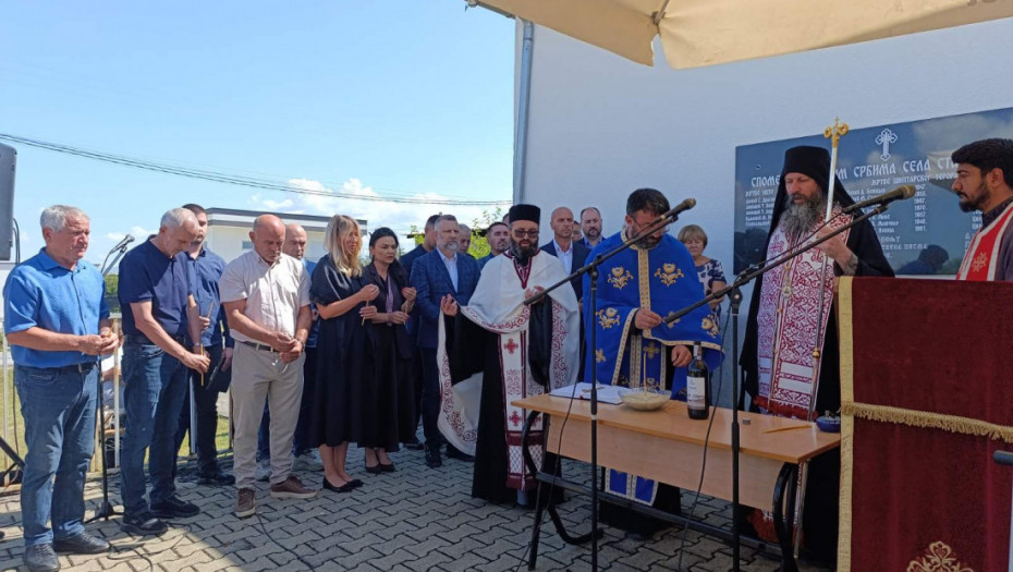 Služen parastos ubijenima u masakru u Starom Gracku