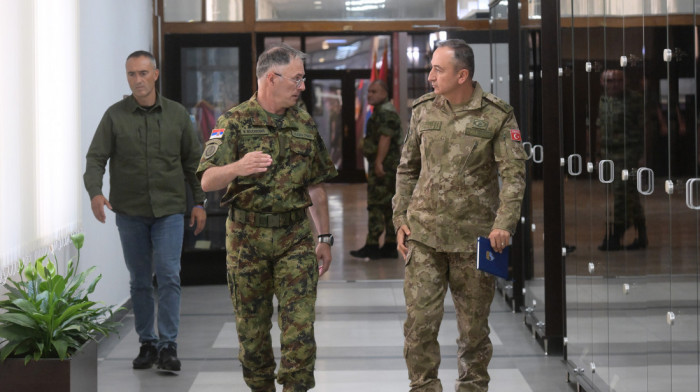 General Ulutaš posle sastanka s Mojsilovićem: Bezbednost svih na KiM prioritet KFOR-a