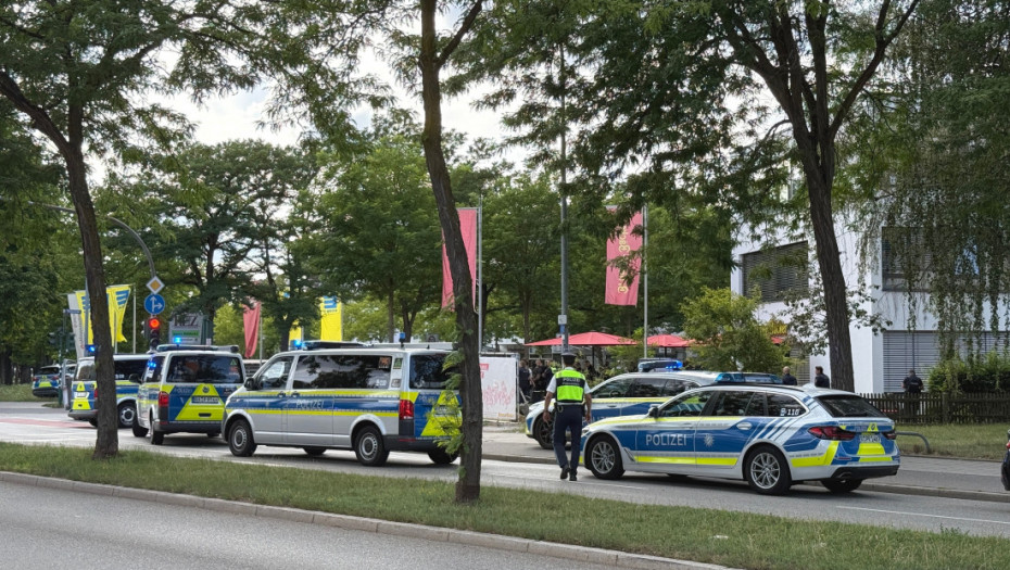 Ubistvo u banci u nemačkom Regensburgu, napadač (20) uhapšen a akciji specijalnih snaga policije