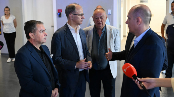 Macut: Nova sanitetska vozila i zgrada Hitne pomoći dokaz da je zdravstvo fokus Vlade