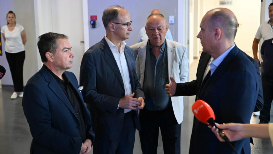 Macut: Nova sanitetska vozila i zgrada Hitne pomoći dokaz da je zdravstvo fokus Vlade