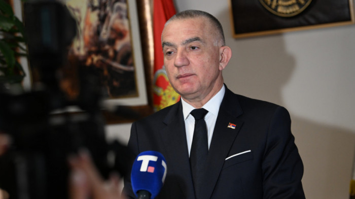 Ministar Vujić najoštrije osudio paljenje automobila javnog tužioca u Valjevu