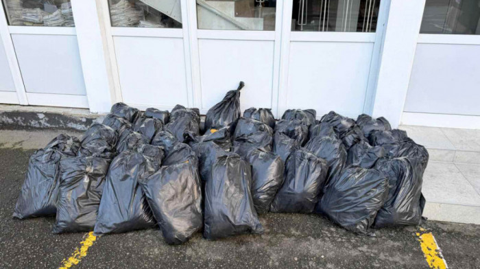 Zaplenjeno oko 400 kilograma rezanog duvana u Novom Pazaru: Osumnjičeni oštetio budžet za oko 4.400.000 dinara