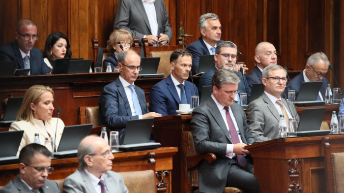 Počela vanredna sednica Skupštine o nepoverenju Vladi Srbije: utvrđen kvorum, sledi rasprava