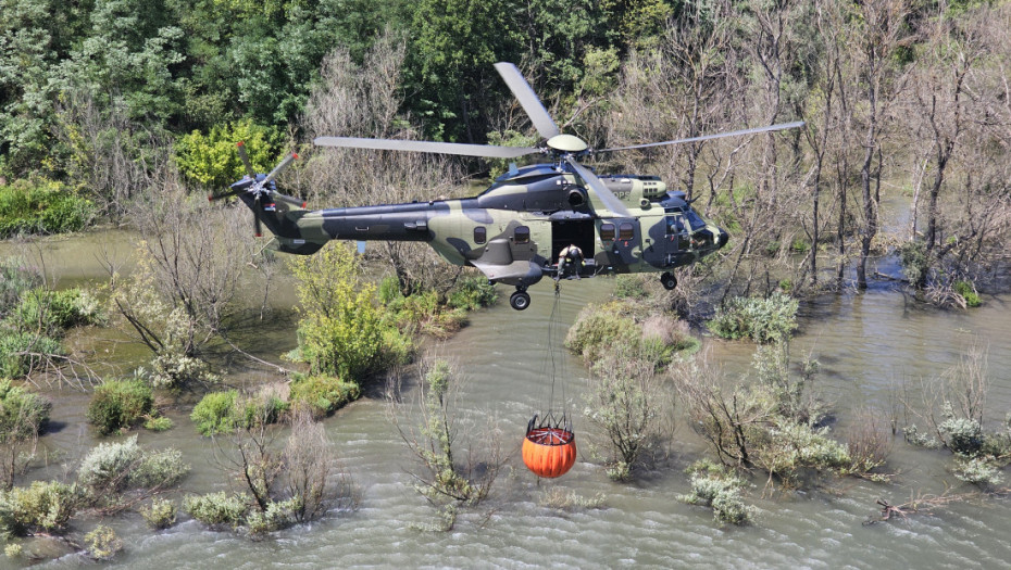 "Super Puma" i vatrogasci iz Srbije kreću u Španiju: Dačić ih ispraća u borbu sa požarima